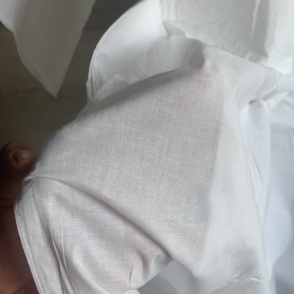 Size L. white chicankari kurta. lightweight and elegant. - Picture 6 of 6